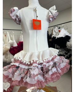 Mod. blanco con estampado floral